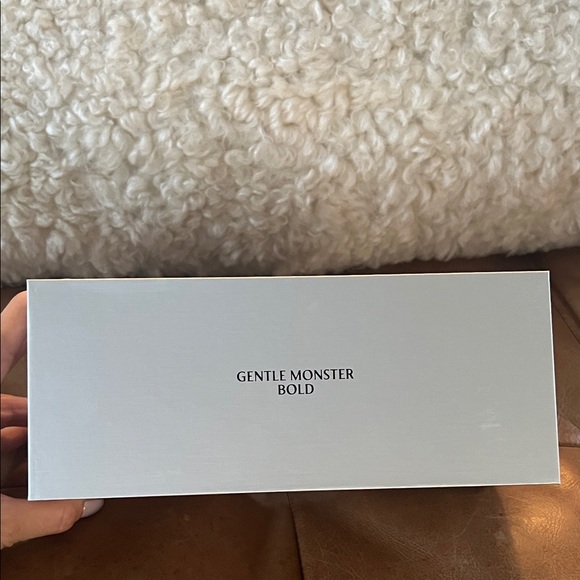 Gentle Monster Sunglasses Lix 01 (Unisex, Men’s or Women’s glasses) - Picture 6 of 13